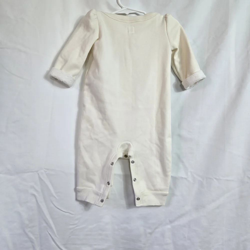 Baby Gap Ivory Fuzzy Penguin Snap Closure Long‎ Sleeve Winter One-piece Sz 3-6M